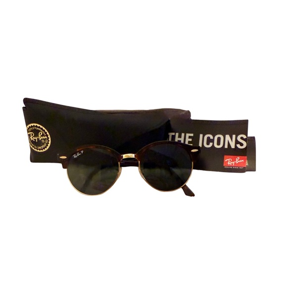 Ray-Ban Clubmaster Sunglasses - Picture 2 of 5